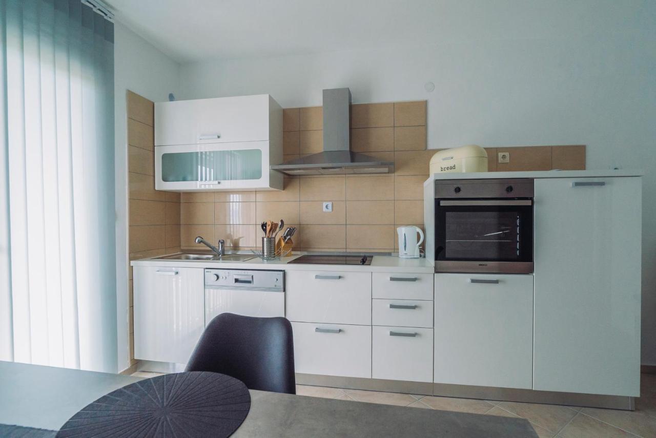 Apartmani Josip Podstrana Esterno foto