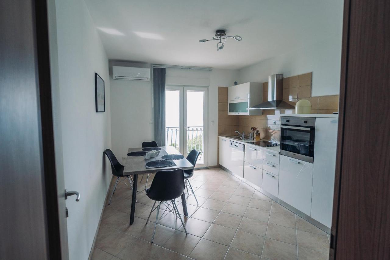 Apartmani Josip Podstrana Esterno foto