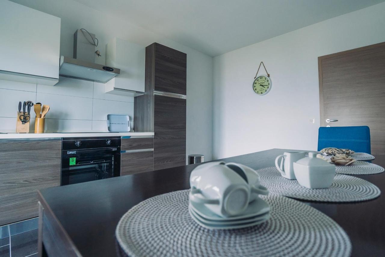 Apartmani Josip Podstrana Esterno foto