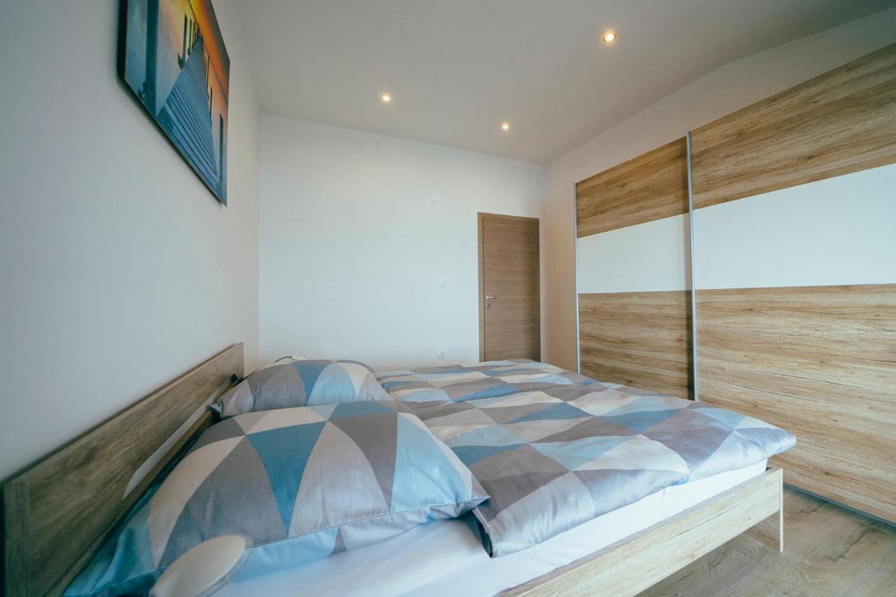 Apartmani Josip Podstrana Esterno foto